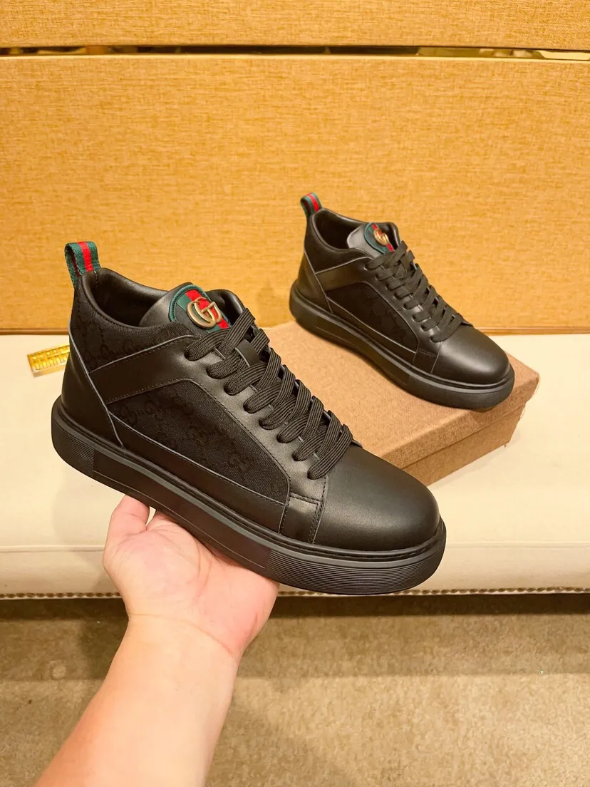 Factory price 460 [Gucci] Gucci's latest high-top casual Korean-style men's shoes, new autumn and winter design, perfect workmanship, cabinet quality, upper: cowhide material, leather lining; soft and comfortable, rubber outsole ultra-light, wear-resistant, simple, versatile fashion men's shoes, color optional, size 38--44